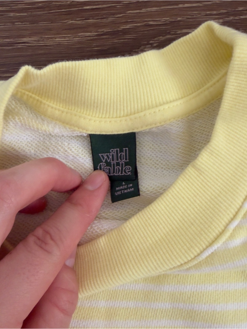 Wild fable crewneck pullover sweatshirt striped yellow and white - Picture 3 of 4